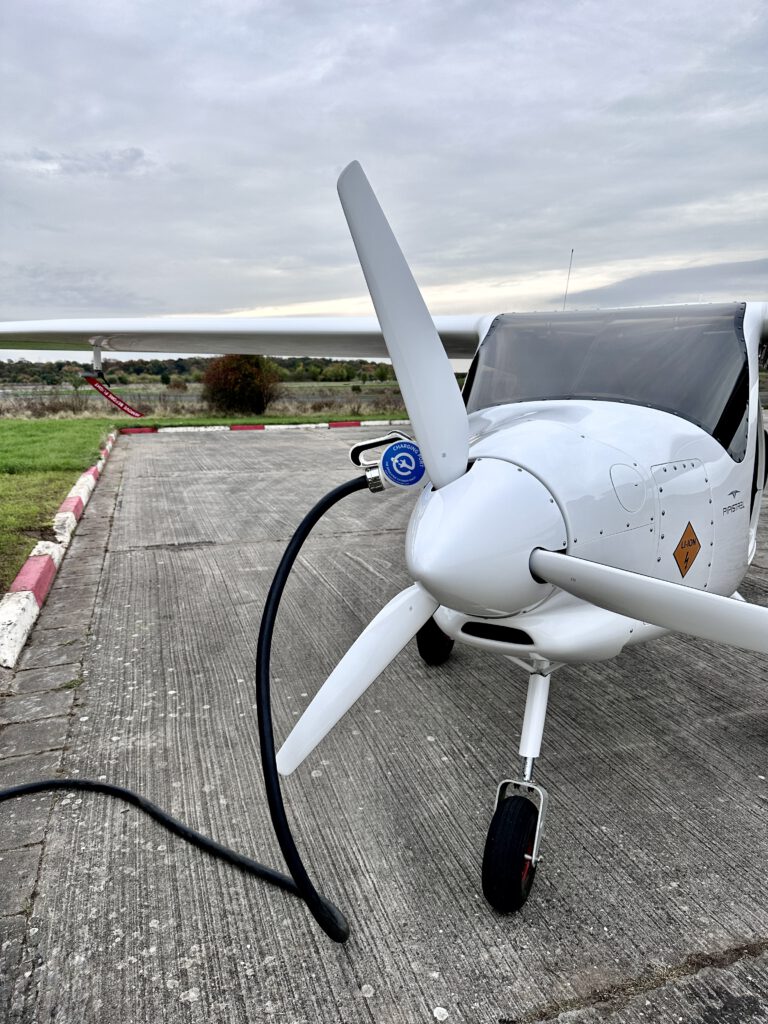 Velis Electra Velis Electra