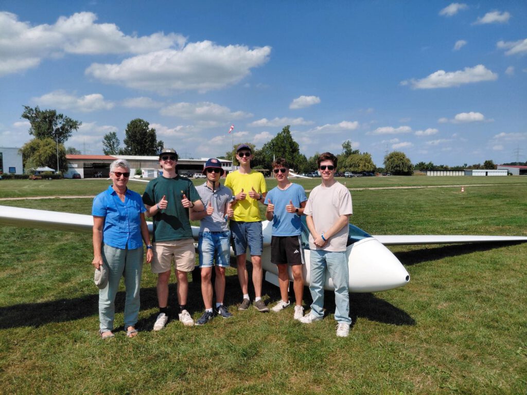 Teilnehmer des LFV beim Jugendvergleichsfliegen