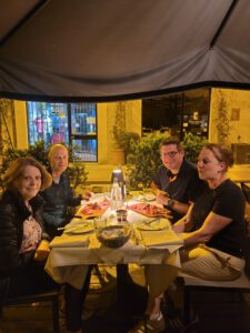 Trento Abendessen draußen Trento Abendessen draußen